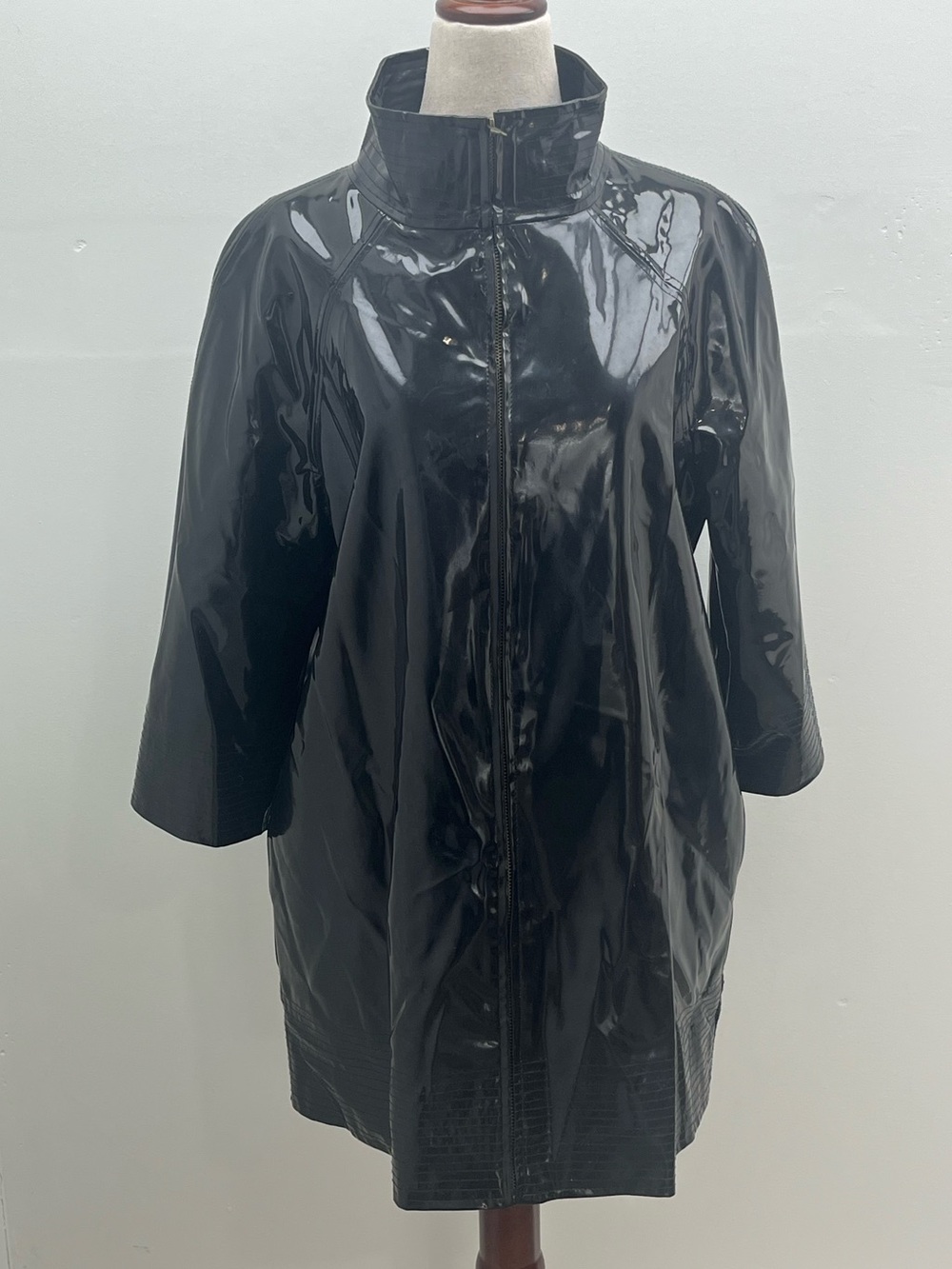 WD NY Black Patent Leather Faux Vinyl Leopard Print Lining Trench Coat Size 8